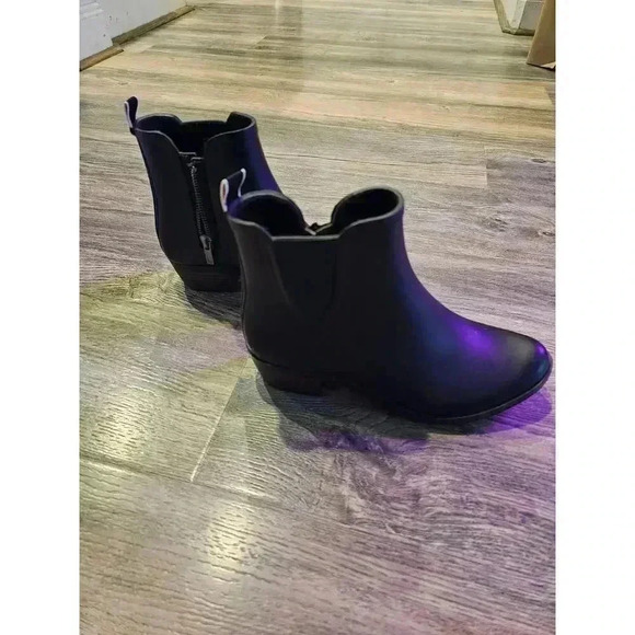 Lucky Brand Boot Sz 7 M Rain Boot Black Synthetic Women - Picture 1 of 5